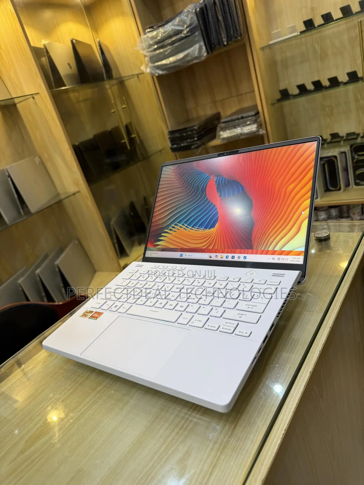 New Laptop Asus ROG Zephyrus G14 16GB AMD Ryzen 9 SSD 1T