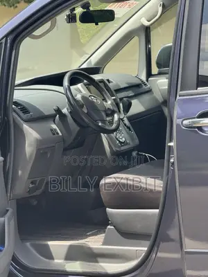 Toyota Voxy 2010 Purple