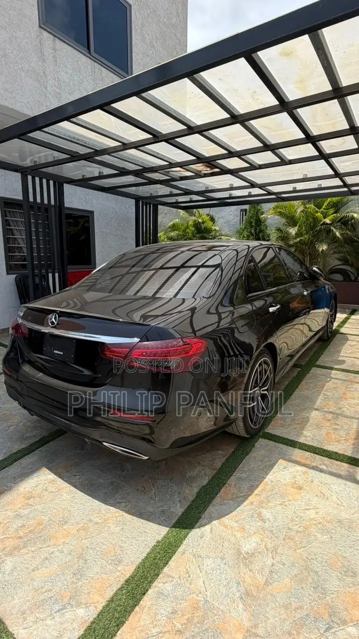 Mercedes-Benz E350 2022 Black