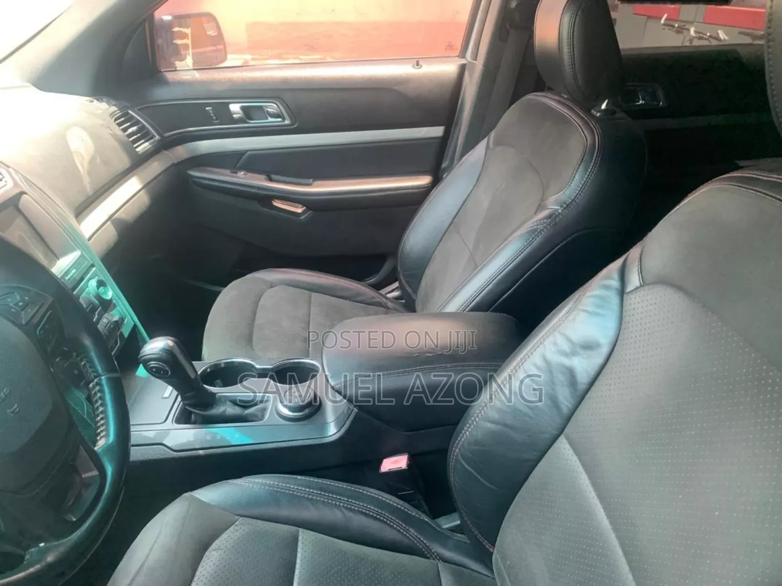 Ford Explorer XLT AWD 2018 White