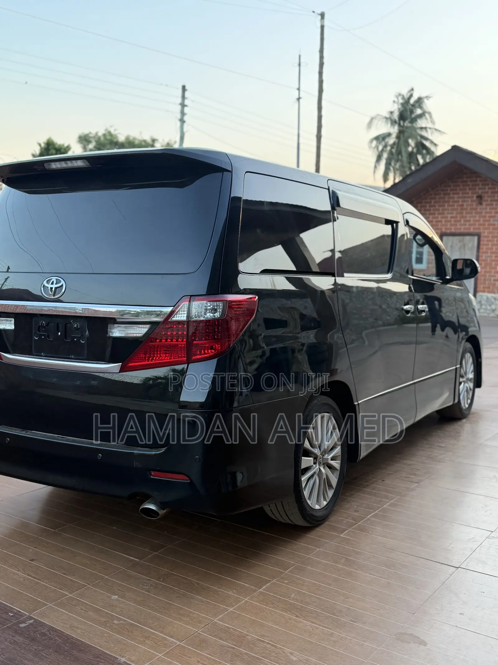 Toyota Alphard 2.4 Petrol FWD 2014 Black