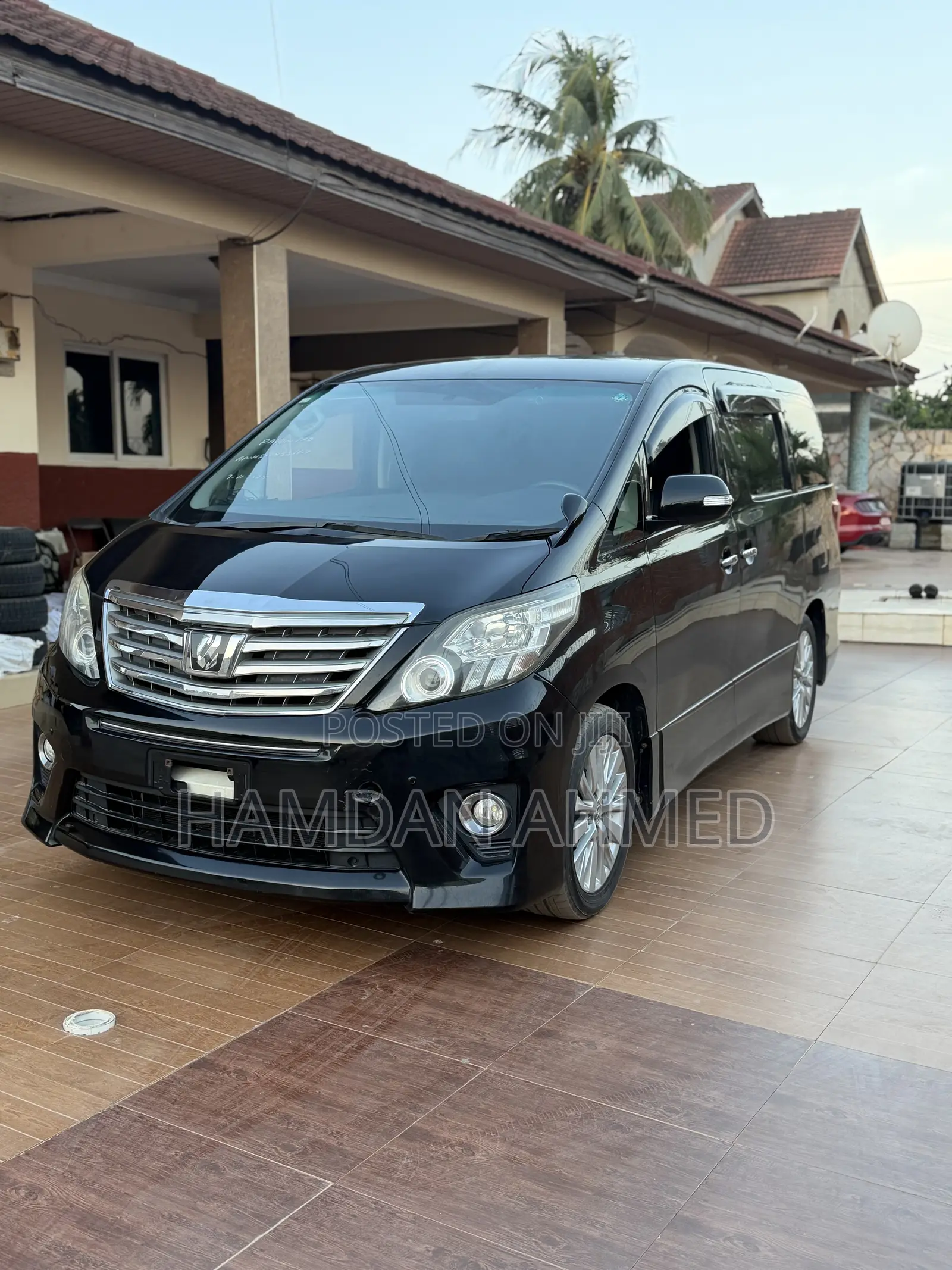 Toyota Alphard 2.4 Petrol FWD 2014 Black