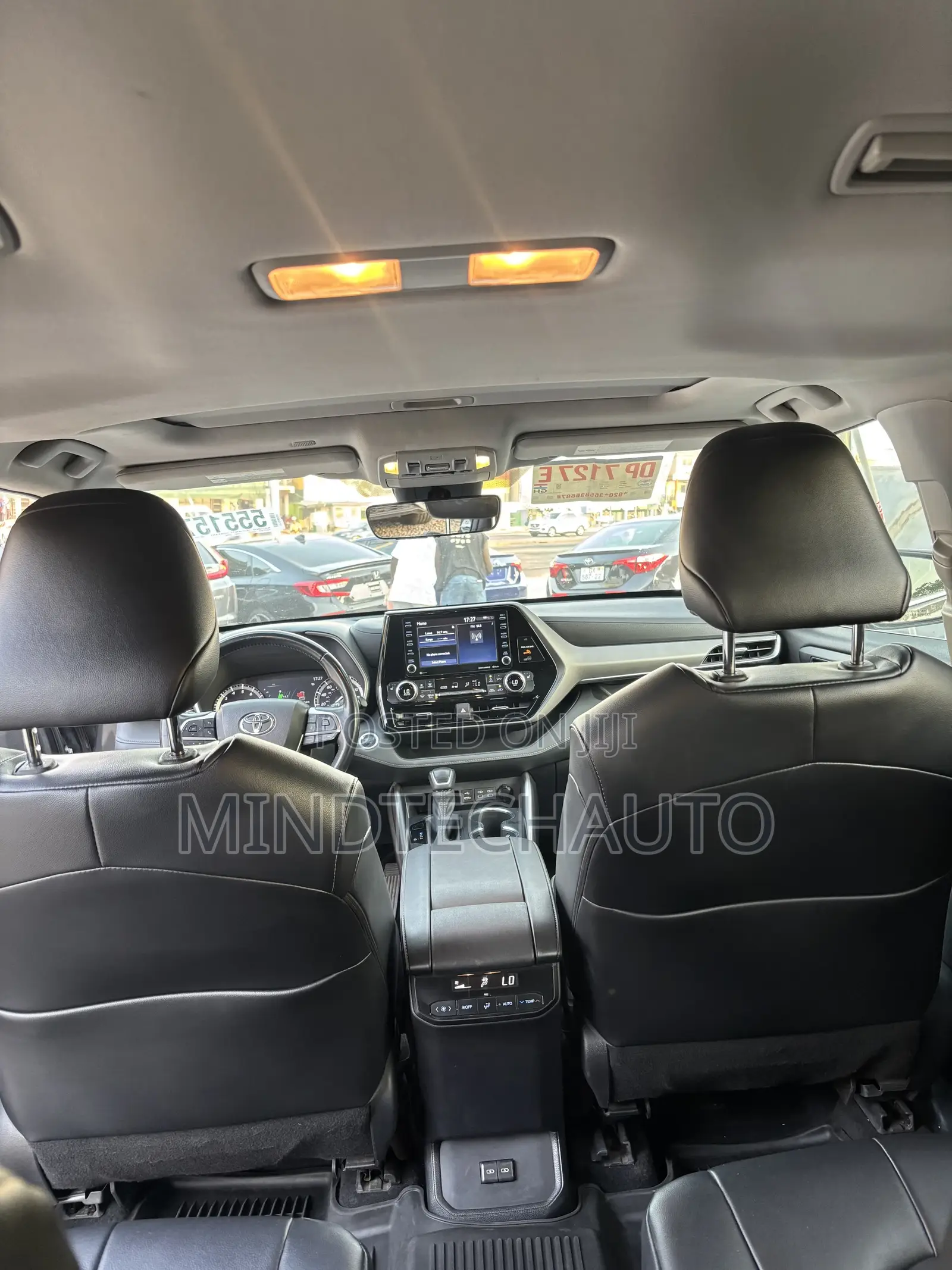 Toyota Highlander XLE 2022 Gray