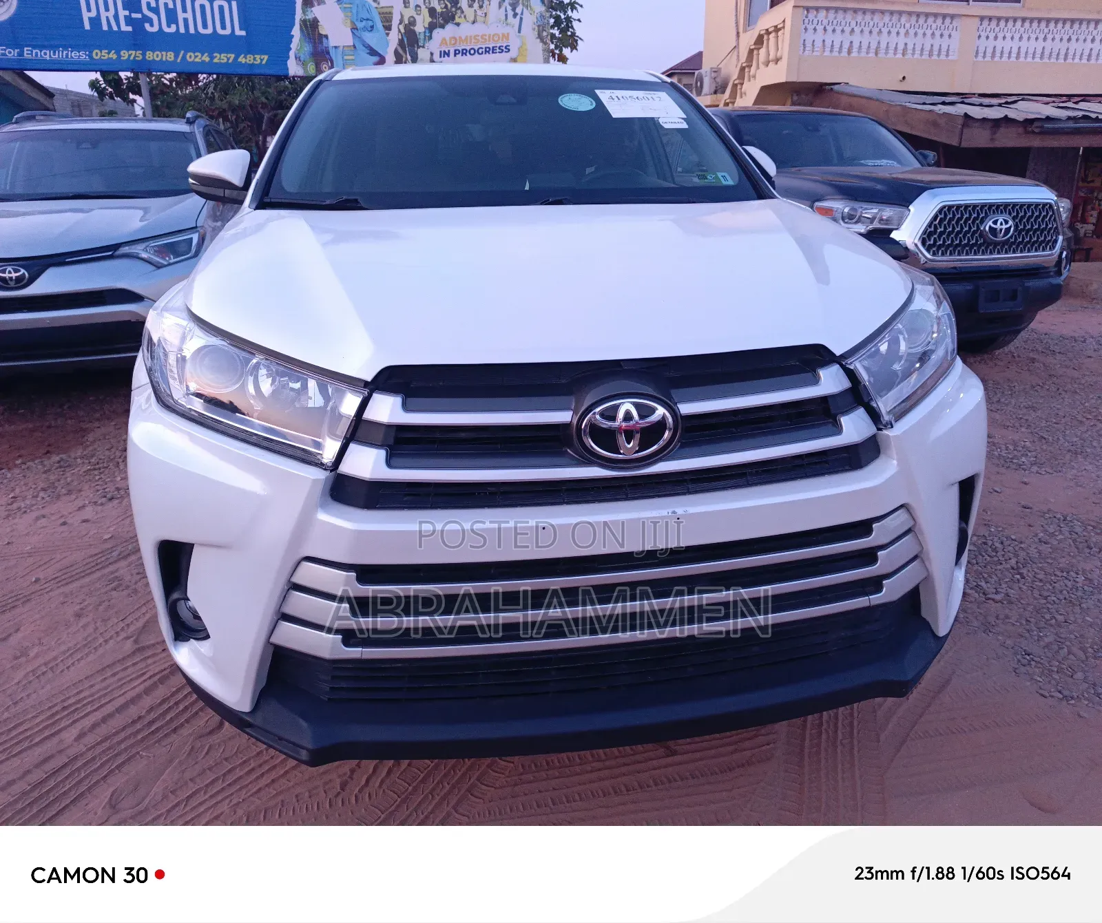 Toyota Highlander LE 2019 White