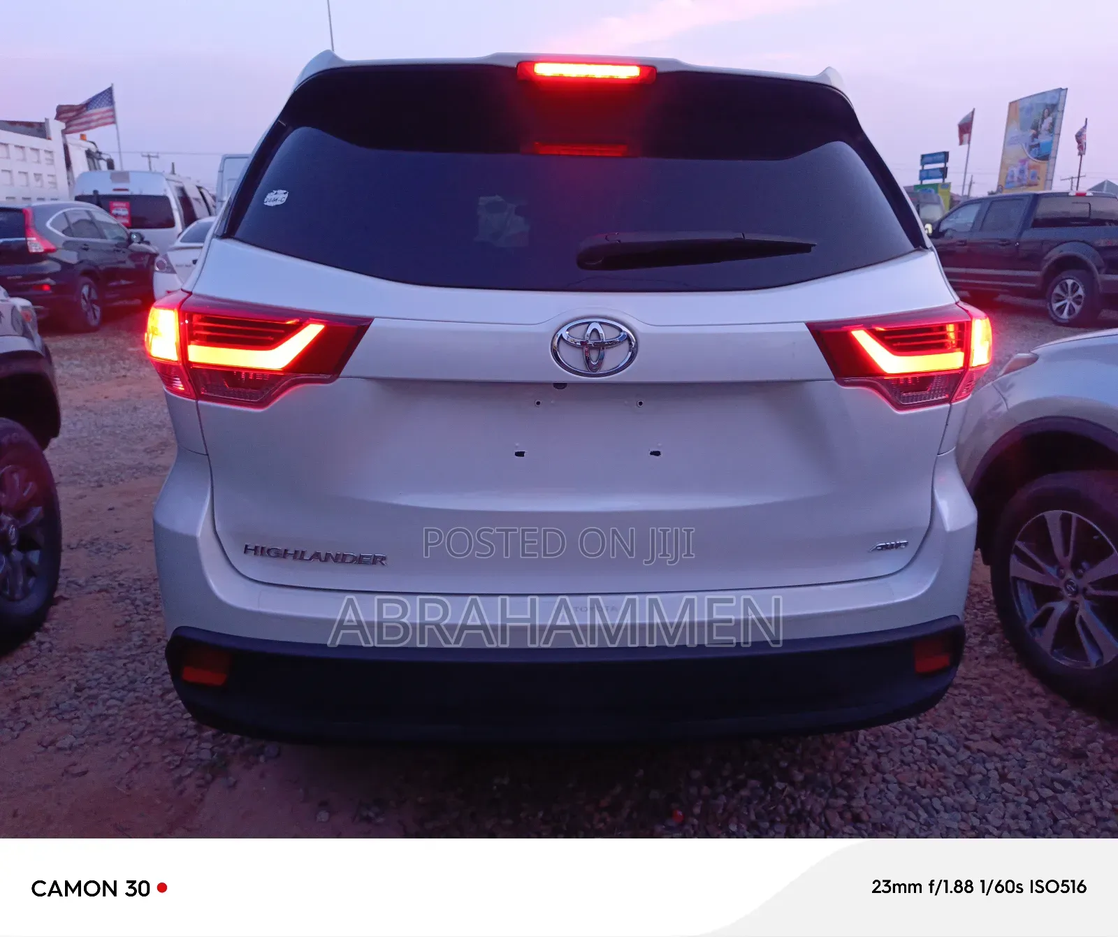 Toyota Highlander LE 2019 White