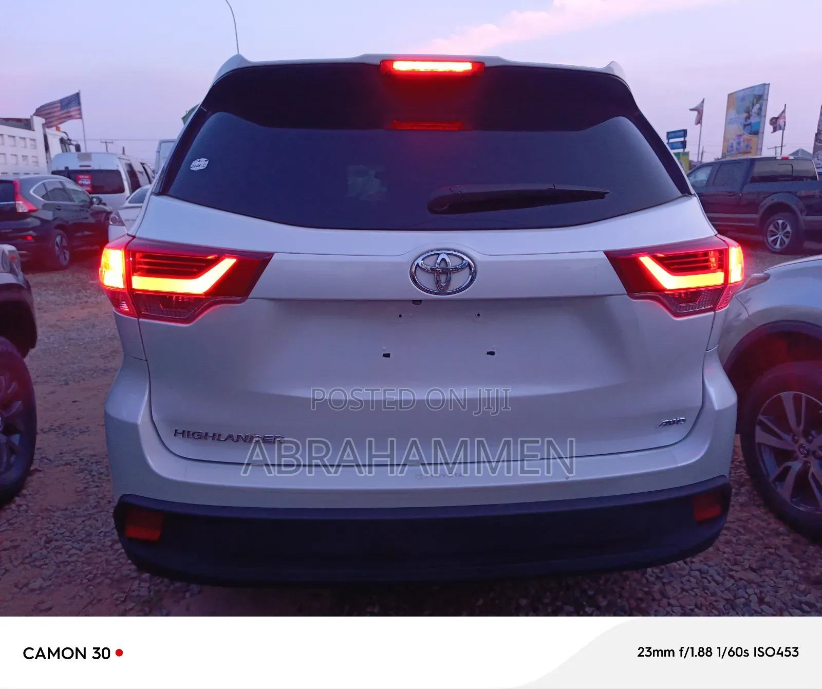 Toyota Highlander LE 2019 White