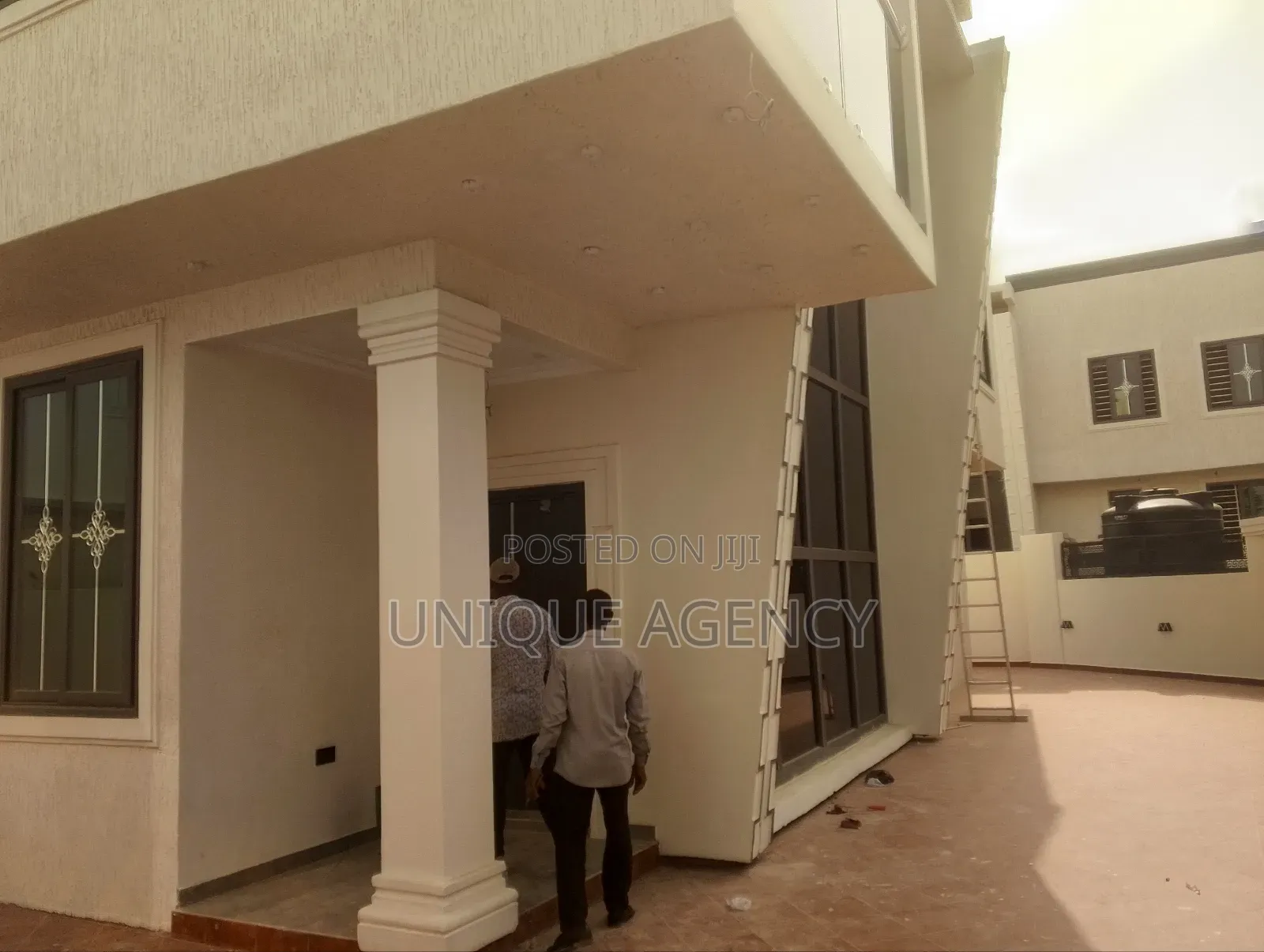 4bdrm Duplex in Manet Court for sale