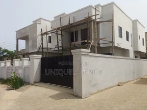 3bdrm Duplex in Baatsona Total for sale