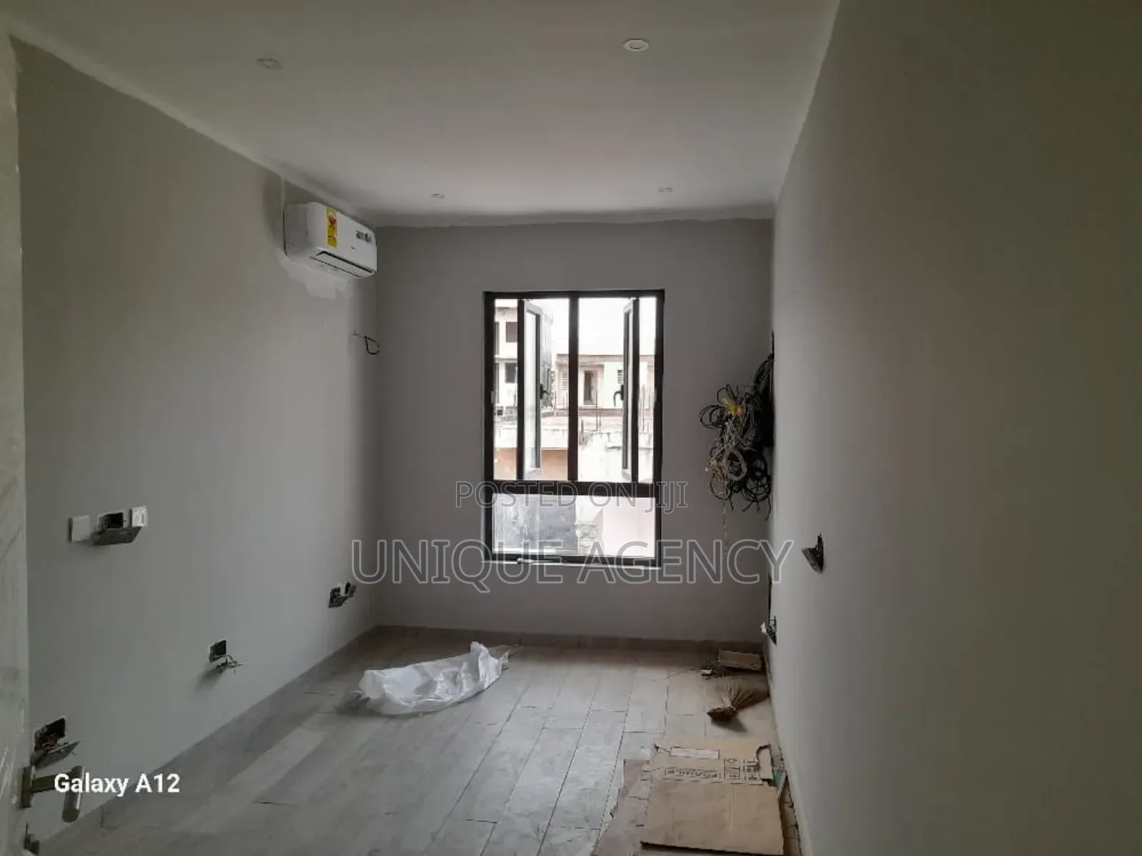 3bdrm Duplex in Baatsona Total for sale