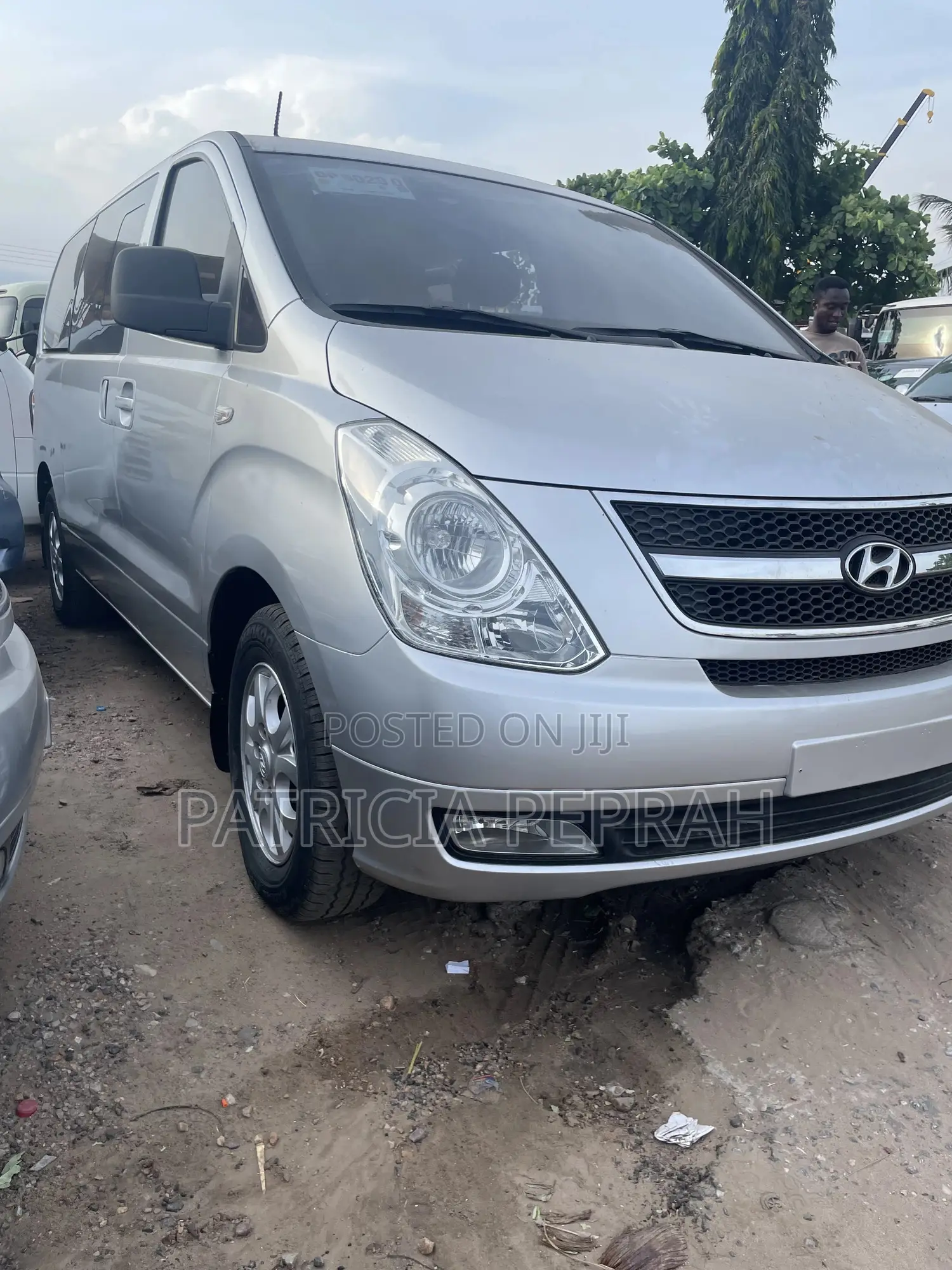 Hyundai Starex 2014 Grey