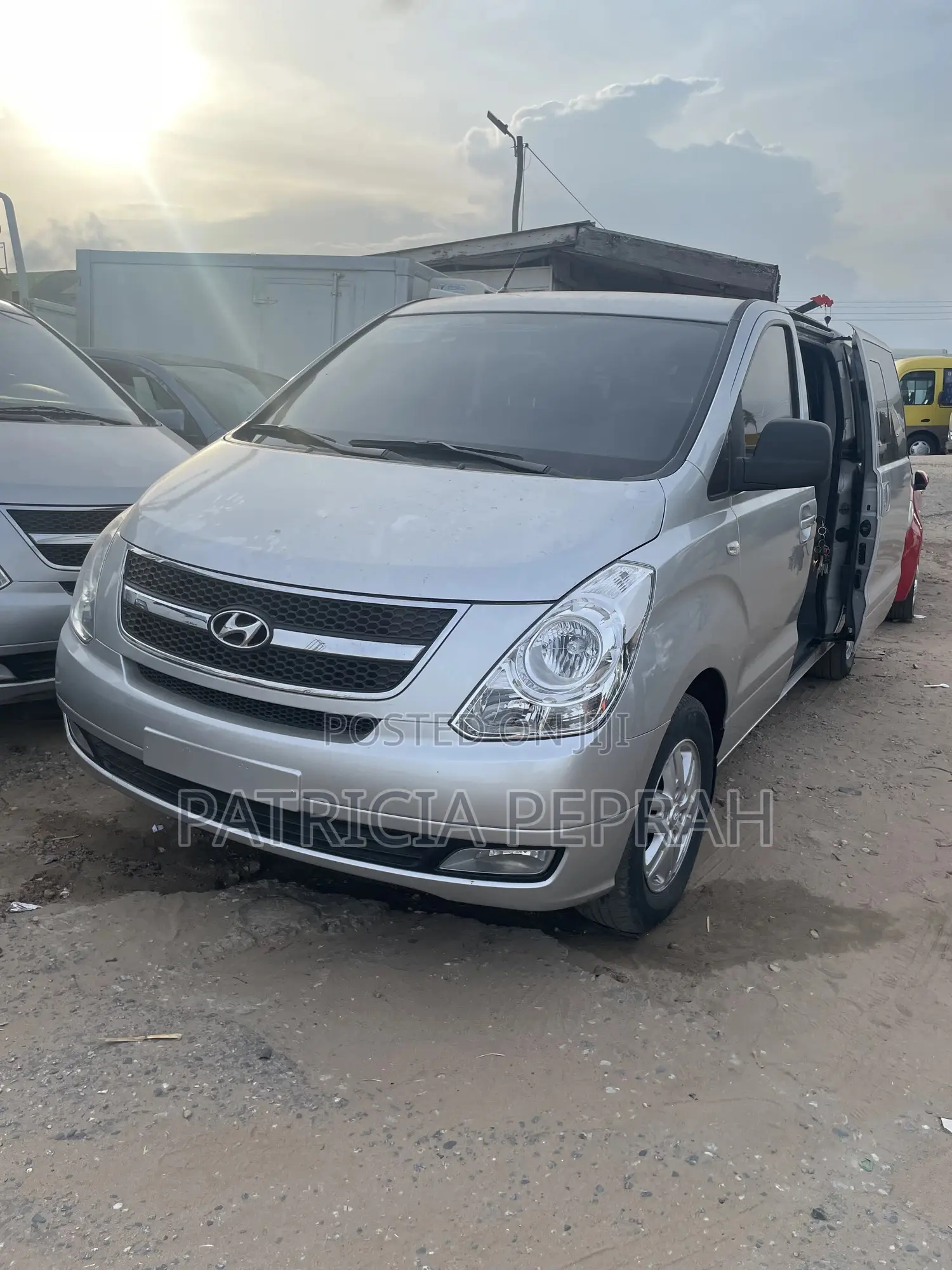 Hyundai Starex 2014 Grey