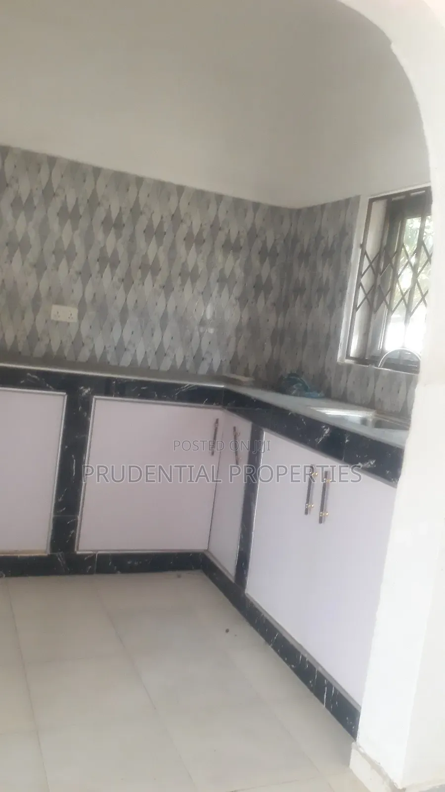 2bdrm House in North Legon for rent