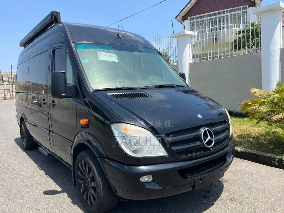 Mercedes-Benz Sprinter 2012 Black