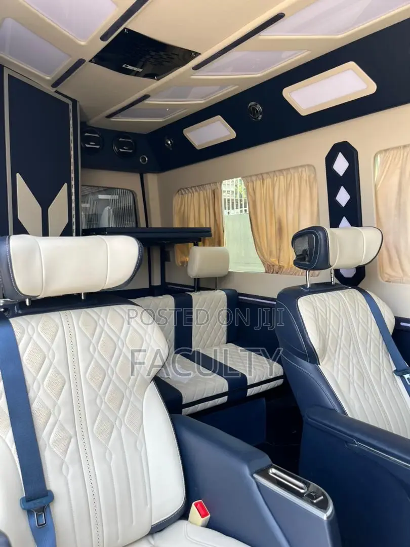 Mercedes-Benz Sprinter 2012 Black