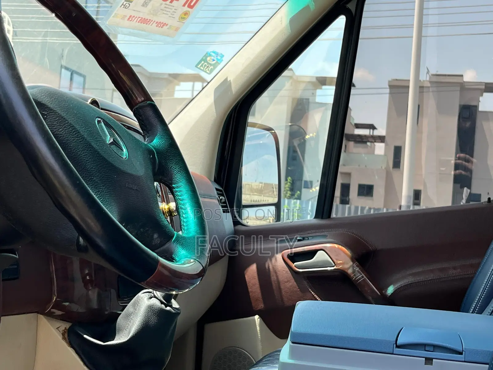 Mercedes-Benz Sprinter 2012 Black