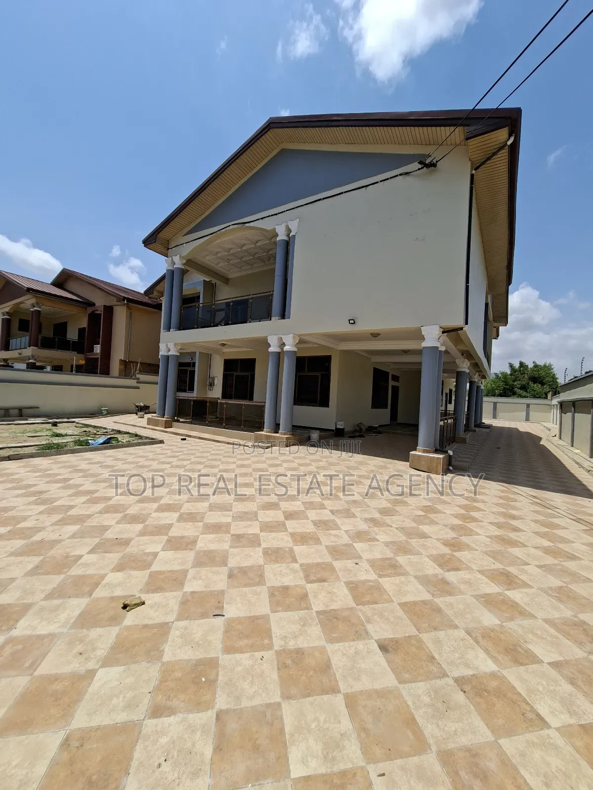 5bdrm Duplex in Ars, American House for rent