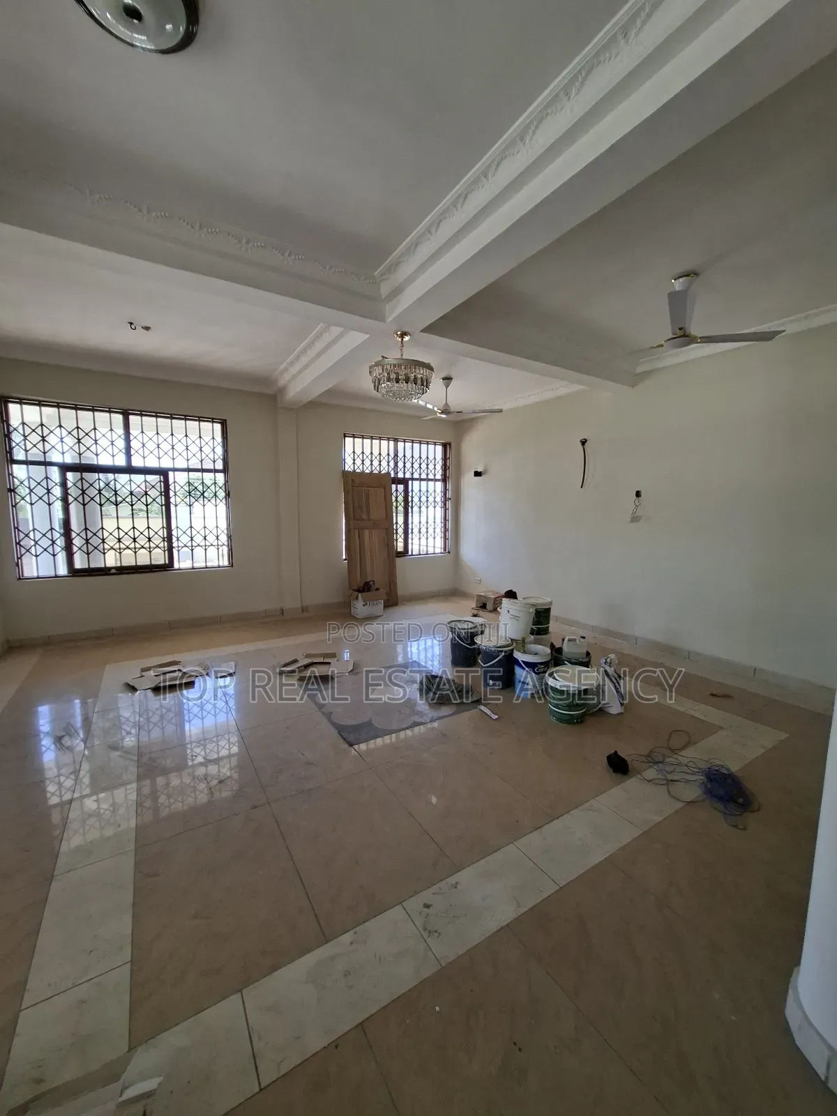 5bdrm Duplex in Ars, American House for rent
