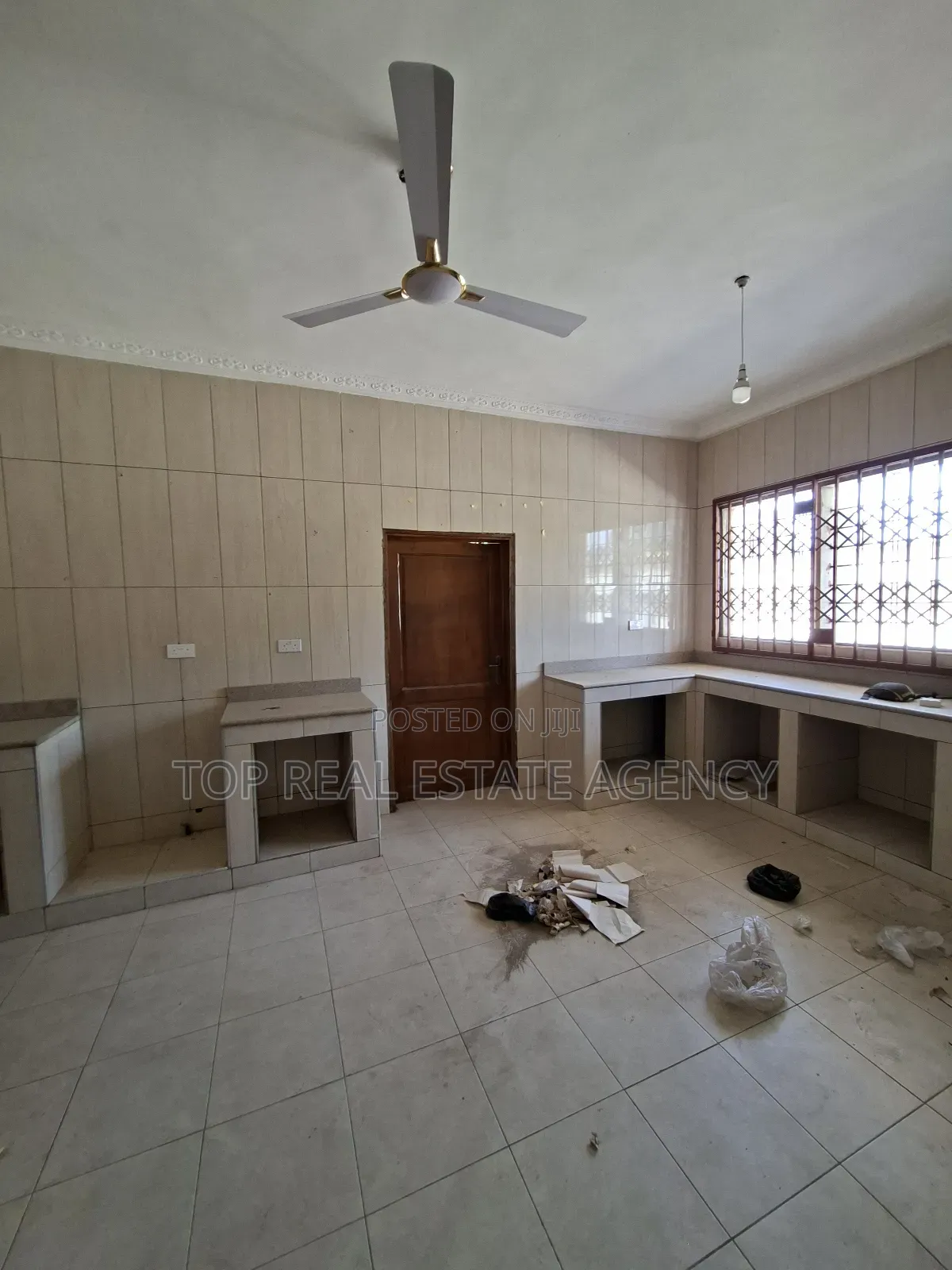 5bdrm Duplex in Ars, American House for rent