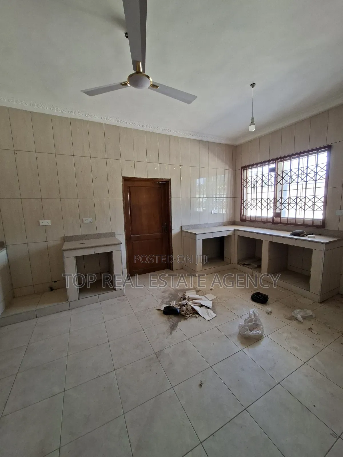 5bdrm Duplex in Ars, American House for rent