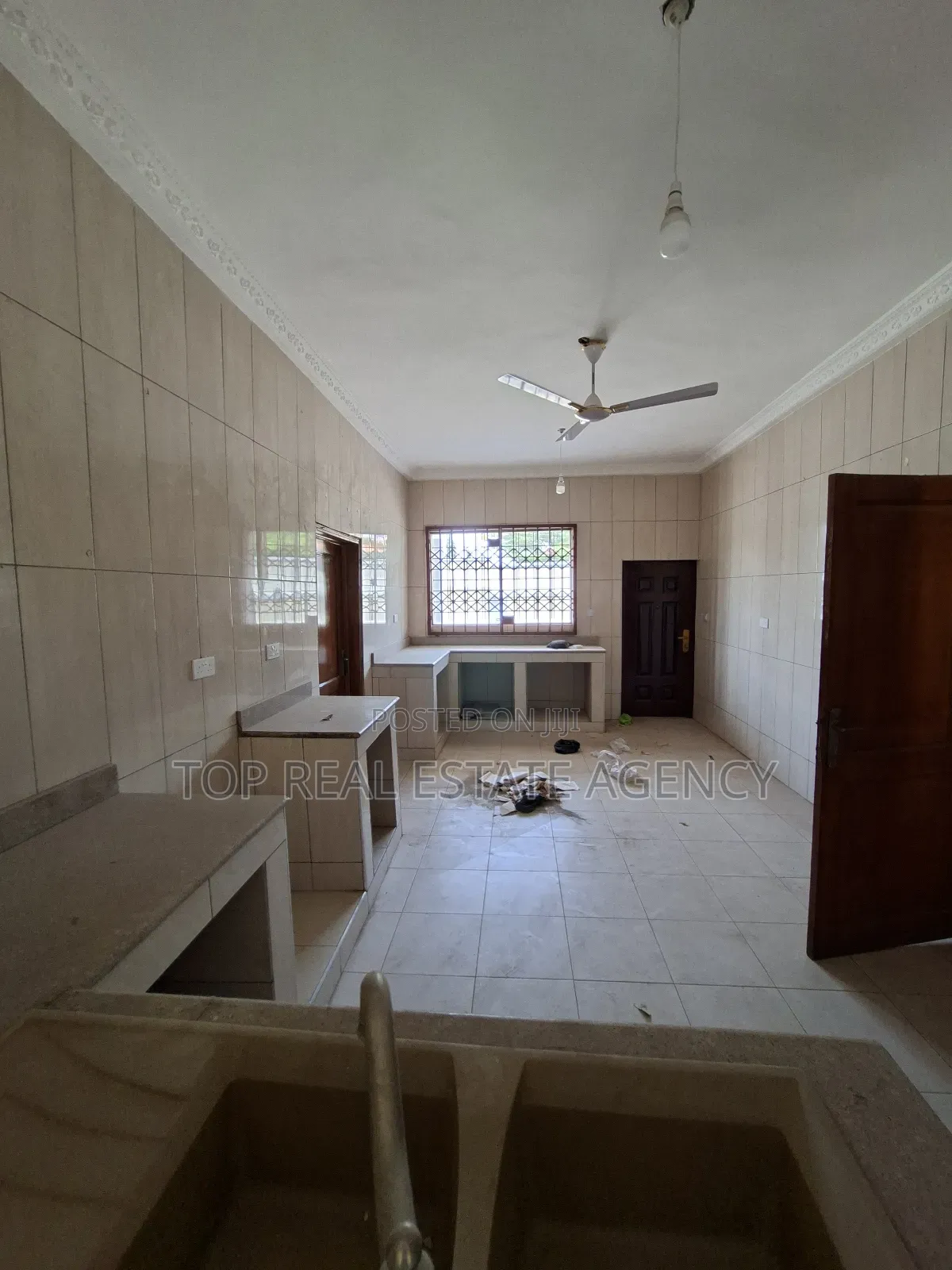5bdrm Duplex in Ars, American House for rent