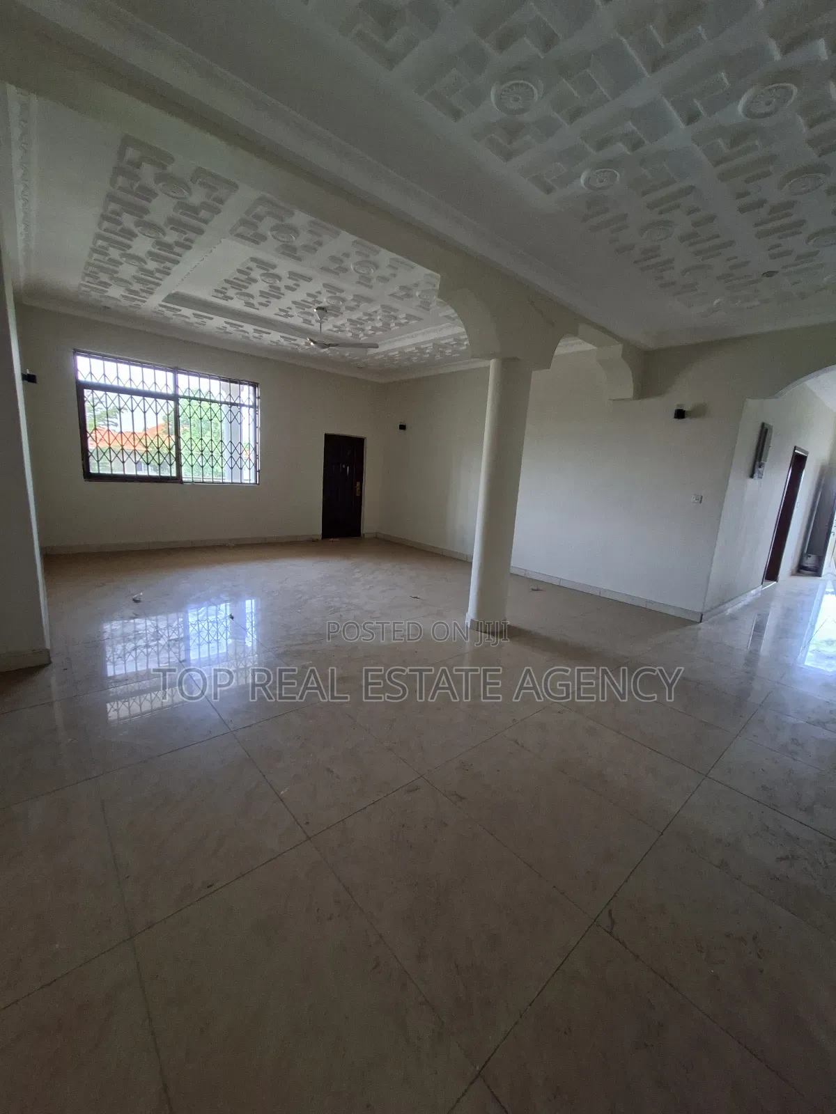 5bdrm Duplex in Ars, American House for rent