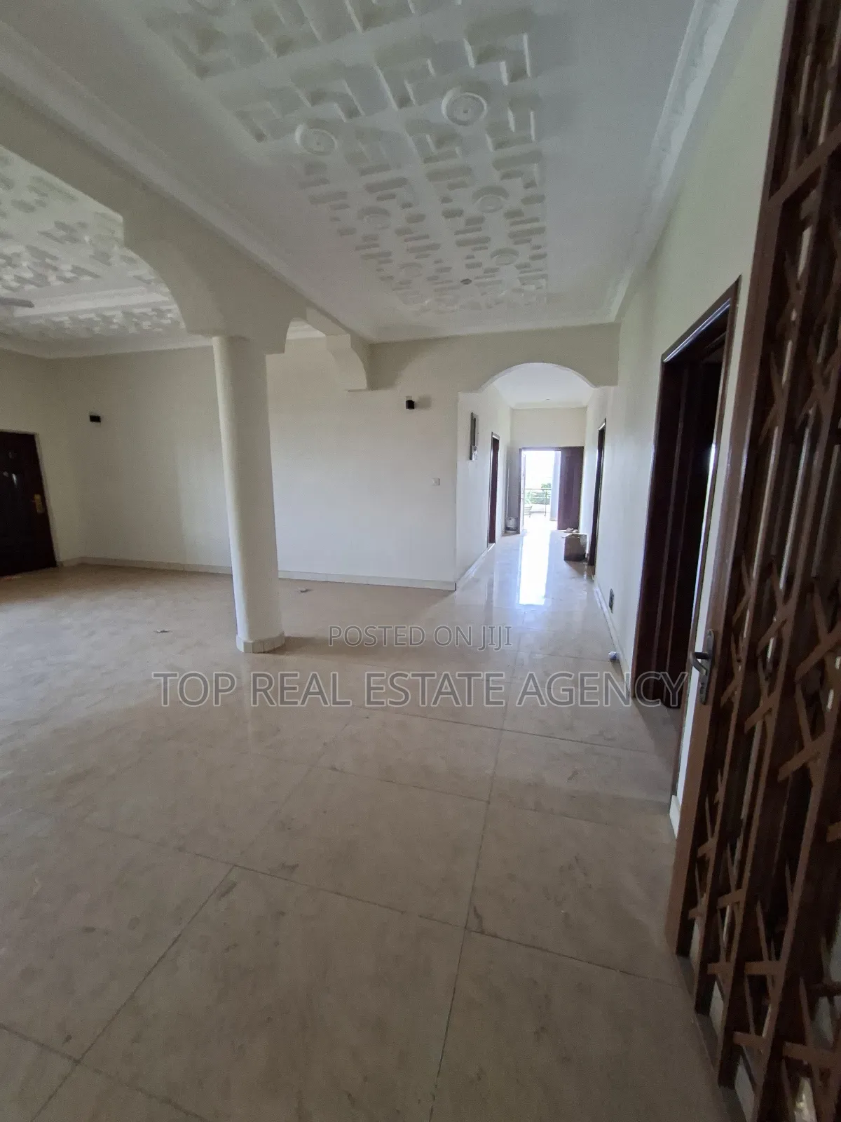 5bdrm Duplex in Ars, American House for rent