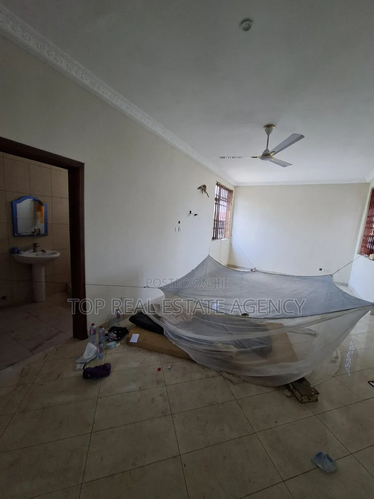 5bdrm Duplex in Ars, American House for rent