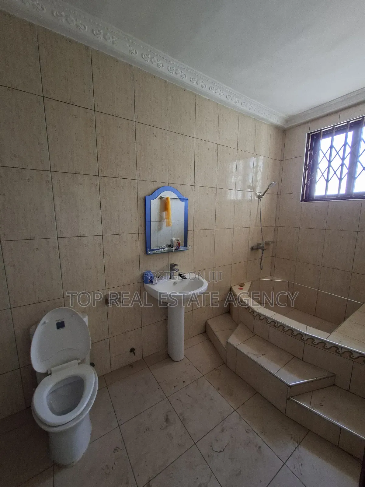 5bdrm Duplex in Ars, American House for rent