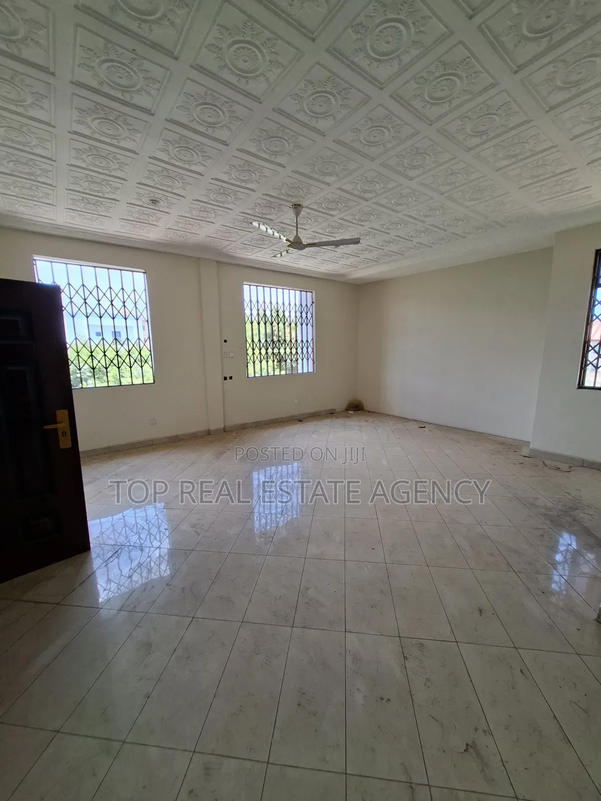 5bdrm Duplex in Ars, American House for rent