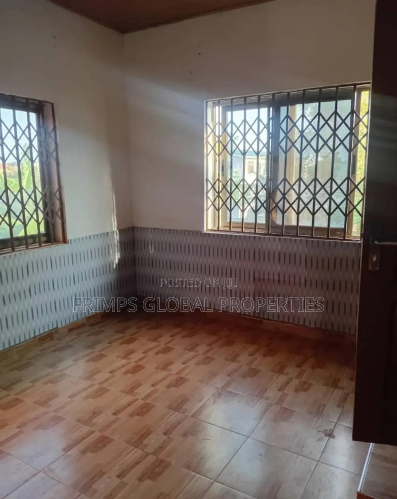 2 And Half Plots With Old House At Dzorwulu For Sale