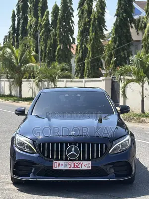Mercedes-Benz C43 2018 Blue