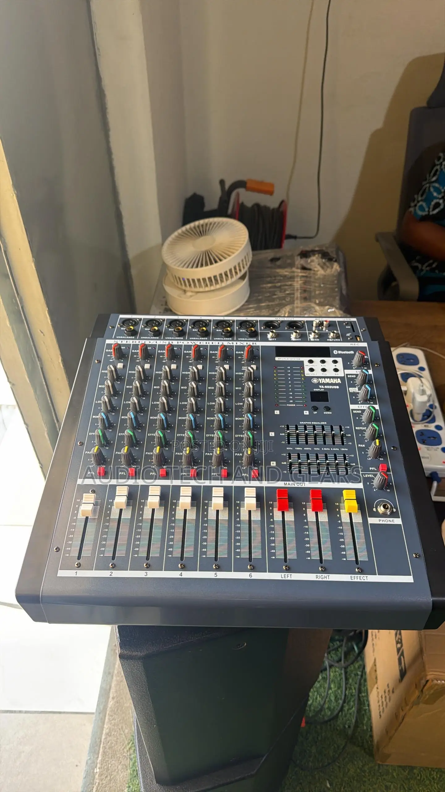 Yamaha Ya-602usb 6 Channel Powered Mixer