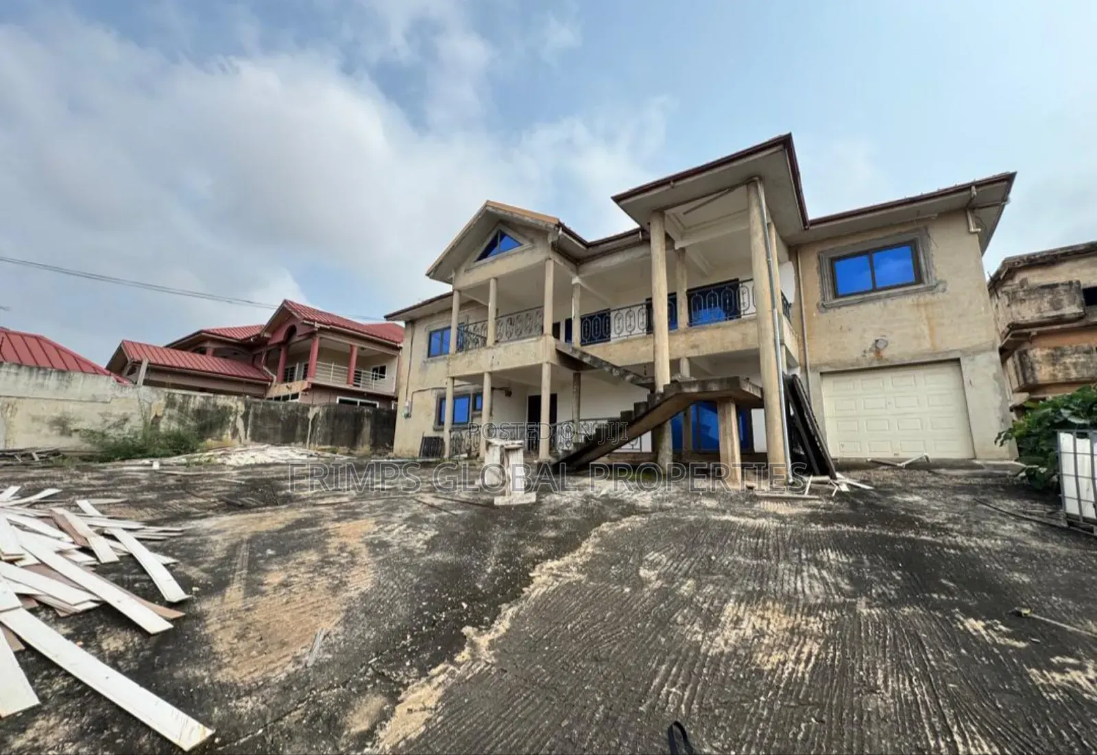 6bdrm House in New Gbawe for sale