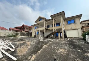 6bdrm House in New Gbawe for sale