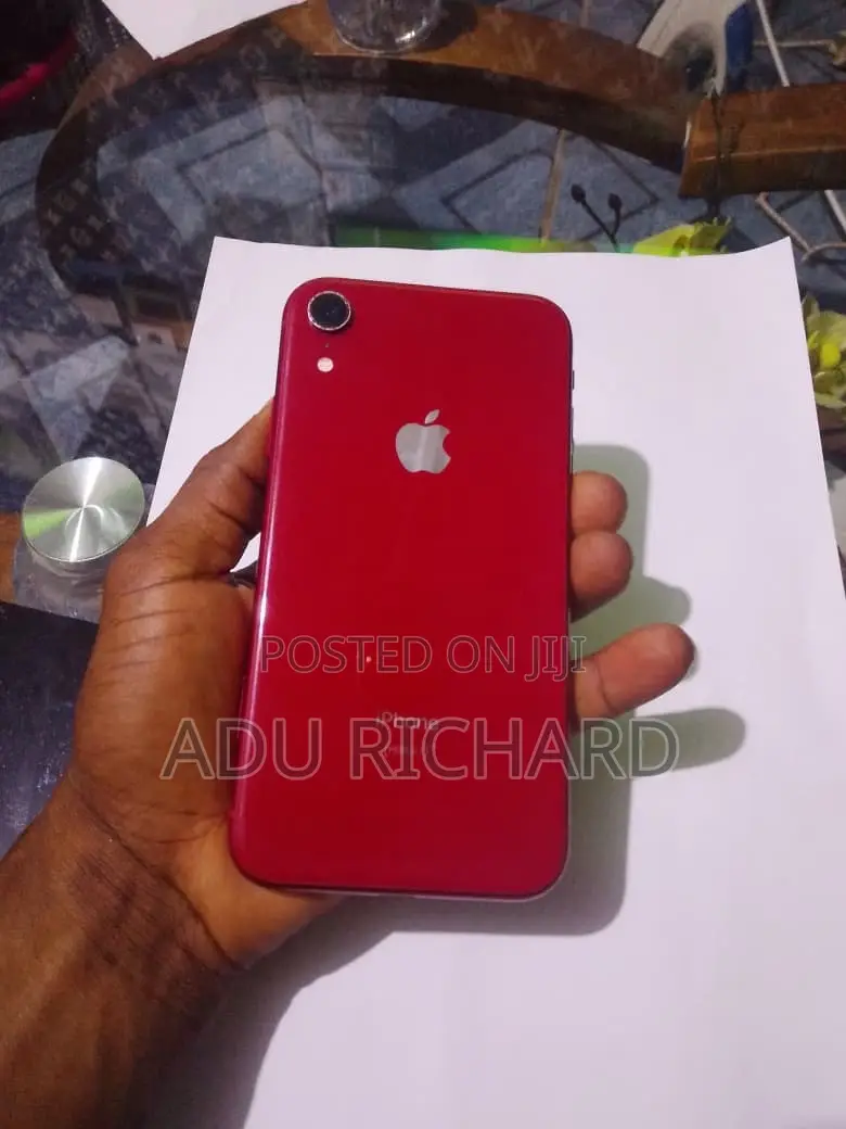 Apple iPhone XR 128 GB Red