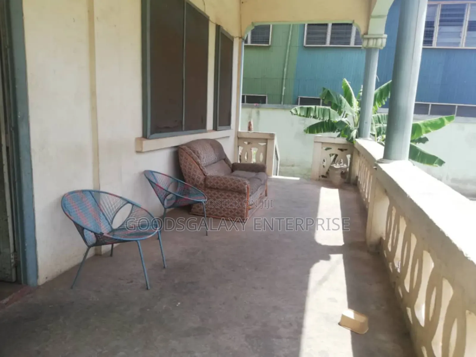 9bdrm House in Kumasi Metropolitan for sale