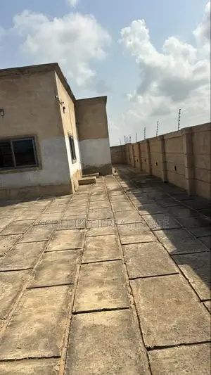 3bdrm Penthouse in Ofankor Jei River, New Market for sale