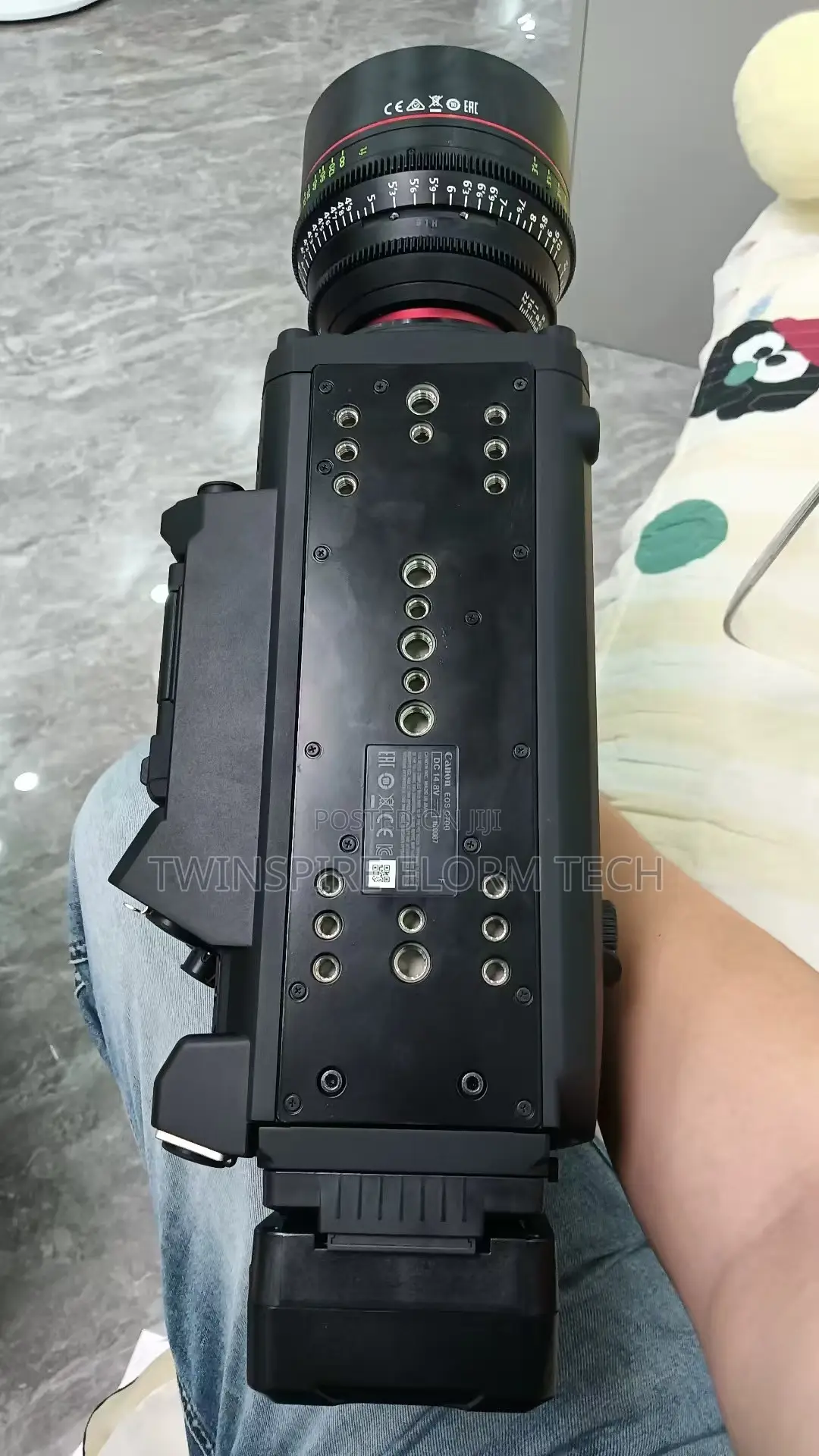 Canon C700
