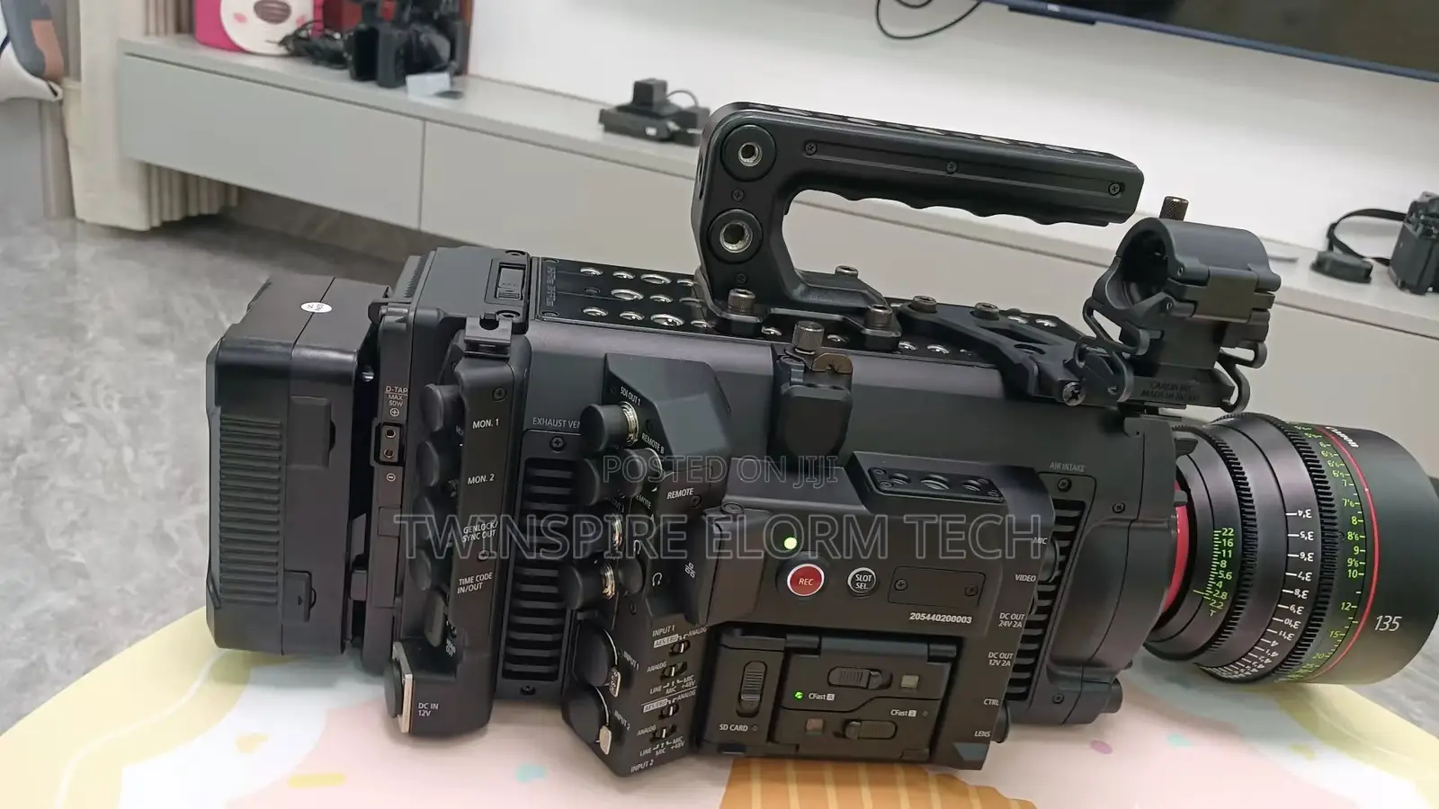 Canon C700