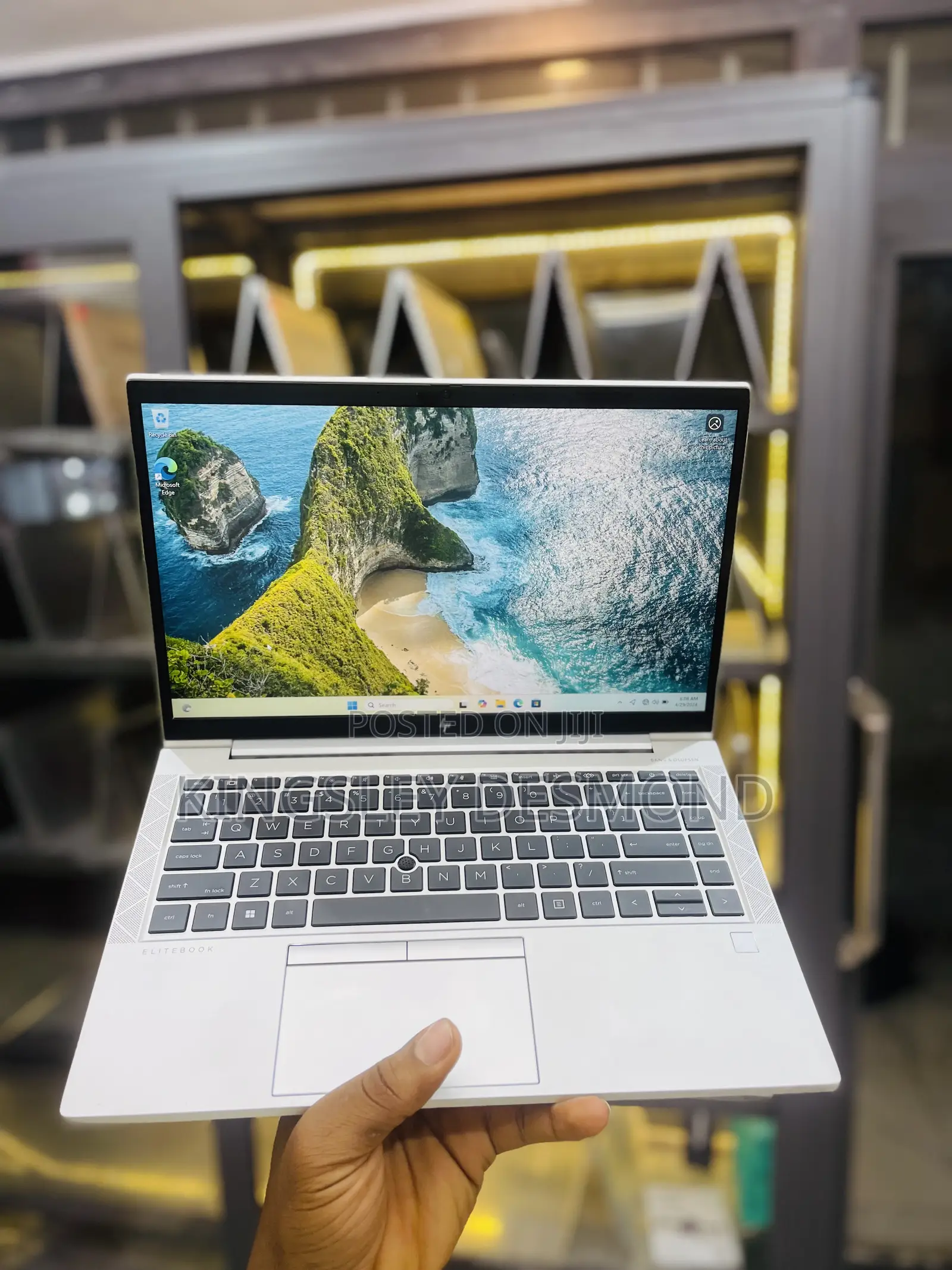 Laptop HP EliteBook 845 G8 16GB AMD Ryzen 5 SSD 256GB