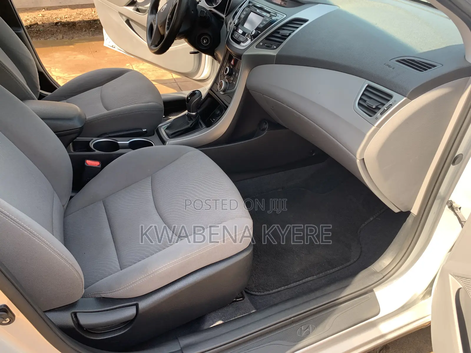 Hyundai Elantra 2015 Silver