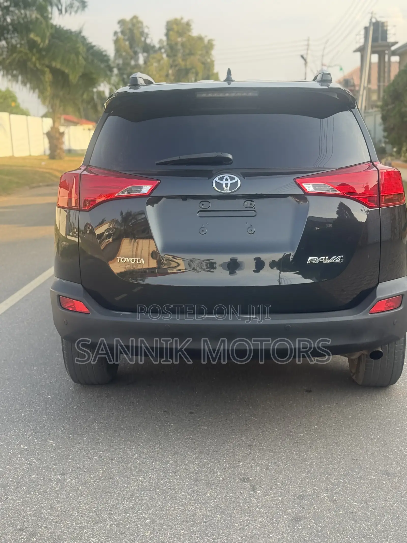 Toyota RAV4 Limited AWD (2.5L 4cyl 6A) 2016 Black