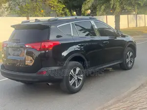 Toyota RAV4 Limited AWD (2.5L 4cyl 6A) 2016 Black