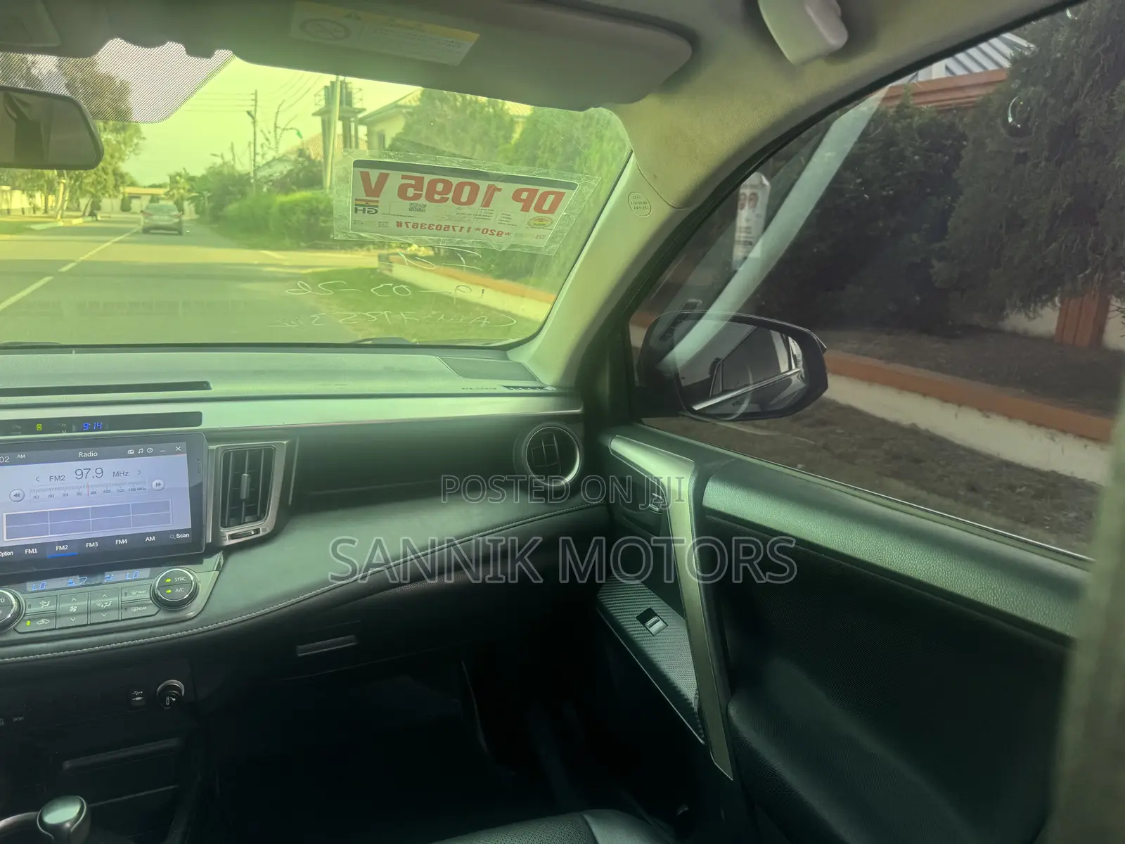 Toyota RAV4 Limited AWD (2.5L 4cyl 6A) 2016 Black