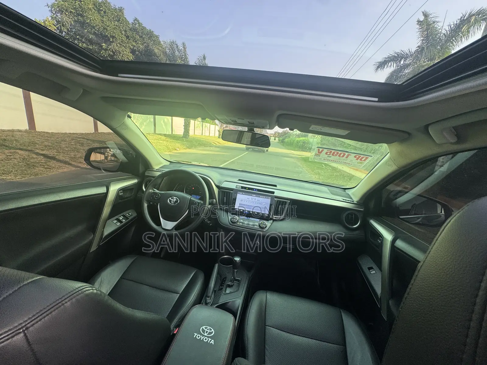 Toyota RAV4 Limited AWD (2.5L 4cyl 6A) 2016 Black