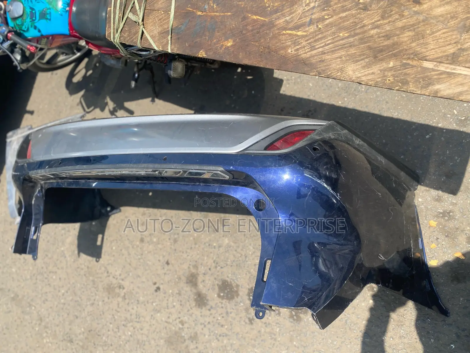 Toyota Highlander 2019 2020 2021 2022 2023 Back Bumper Complete