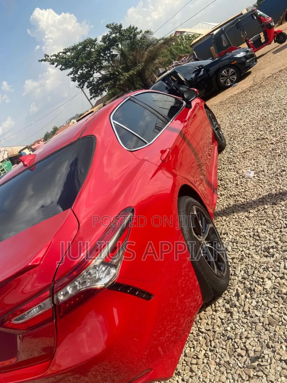 Toyota Camry XLE FWD (2.5L 4cyl 8AM) 2018 Red