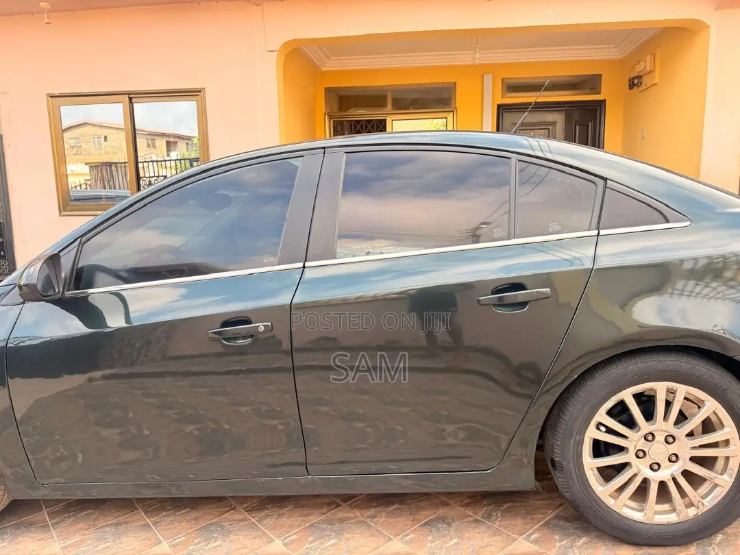 Chevrolet Cruze 2012