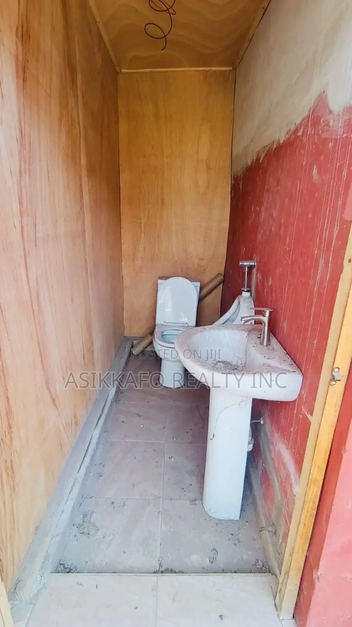 Restaurant and Bar Renting in Tseaddo Onufu Junction