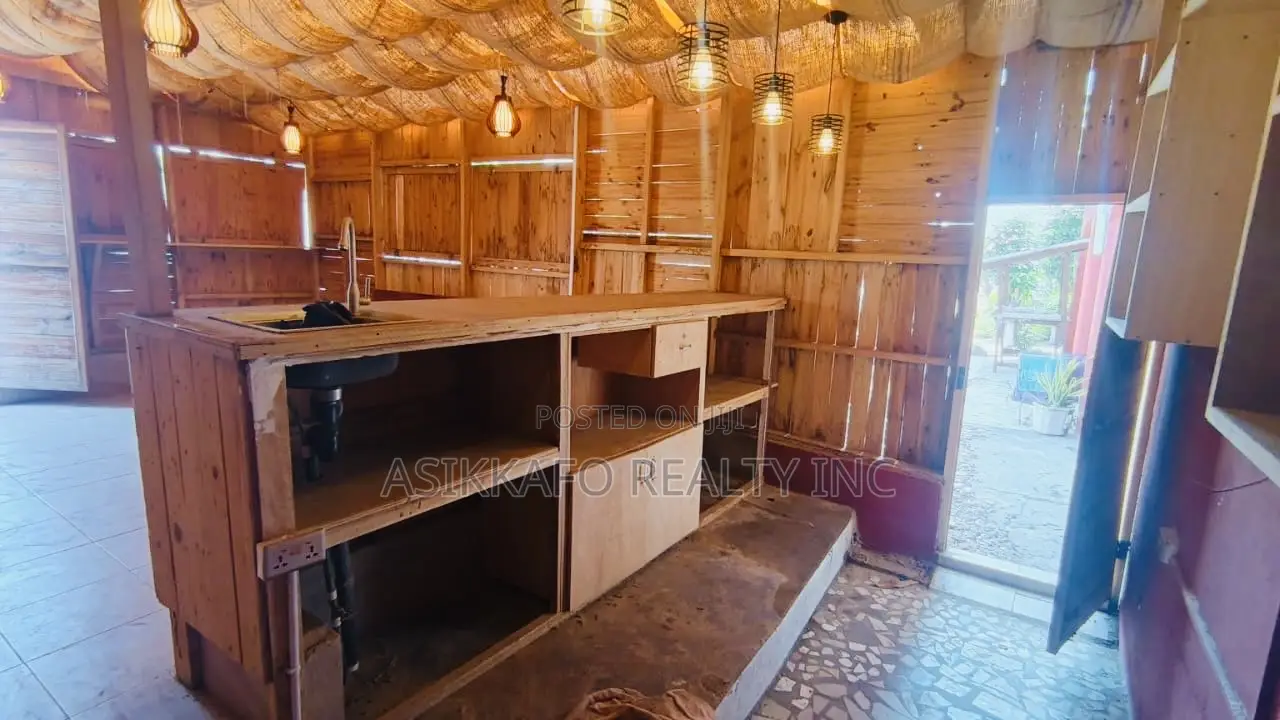 Restaurant and Bar Renting in Tseaddo Onufu Junction